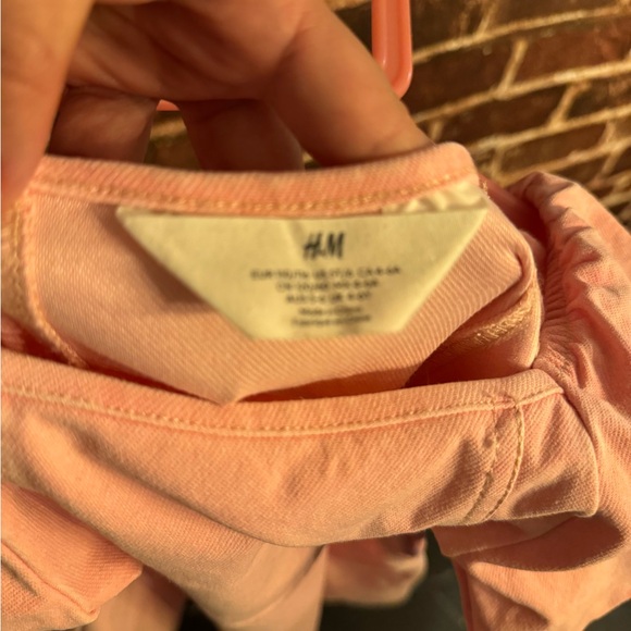 H&M - Picture 2 of 3